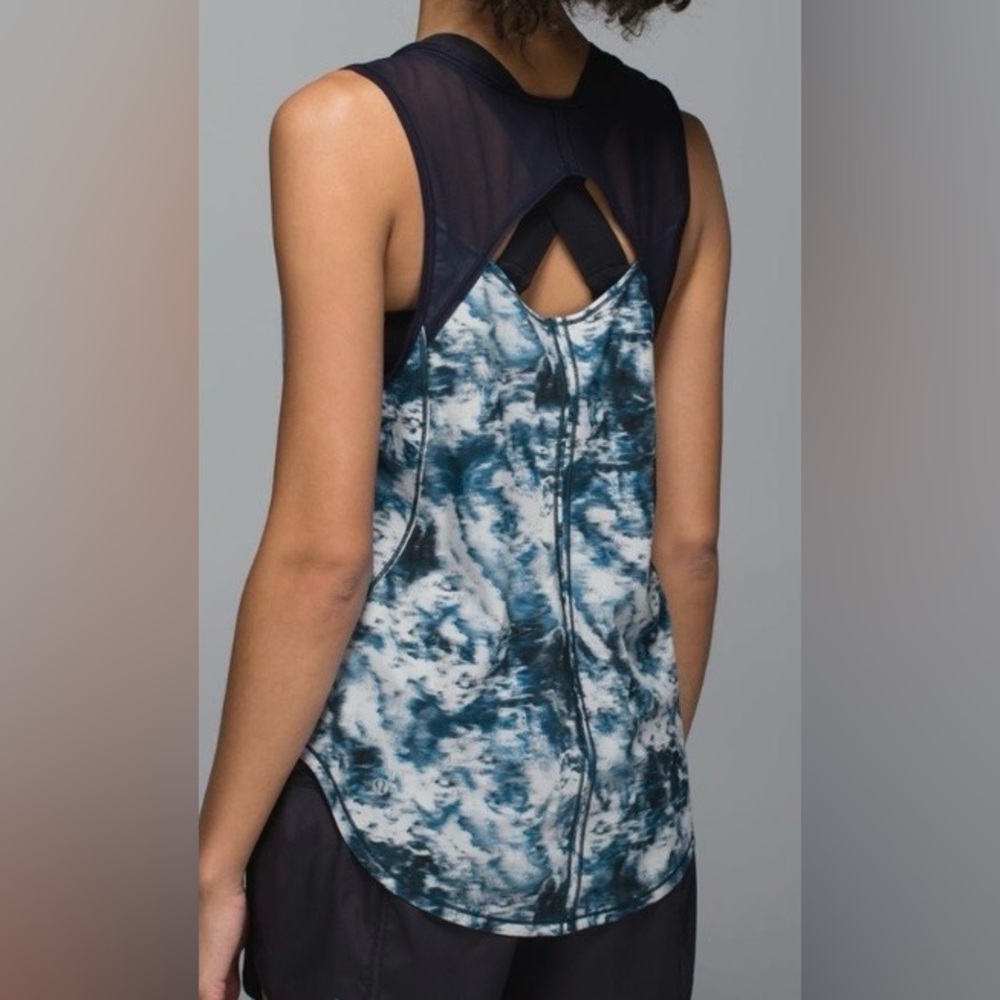 Lululemon Sculpt Tank - Picture 2 of 5